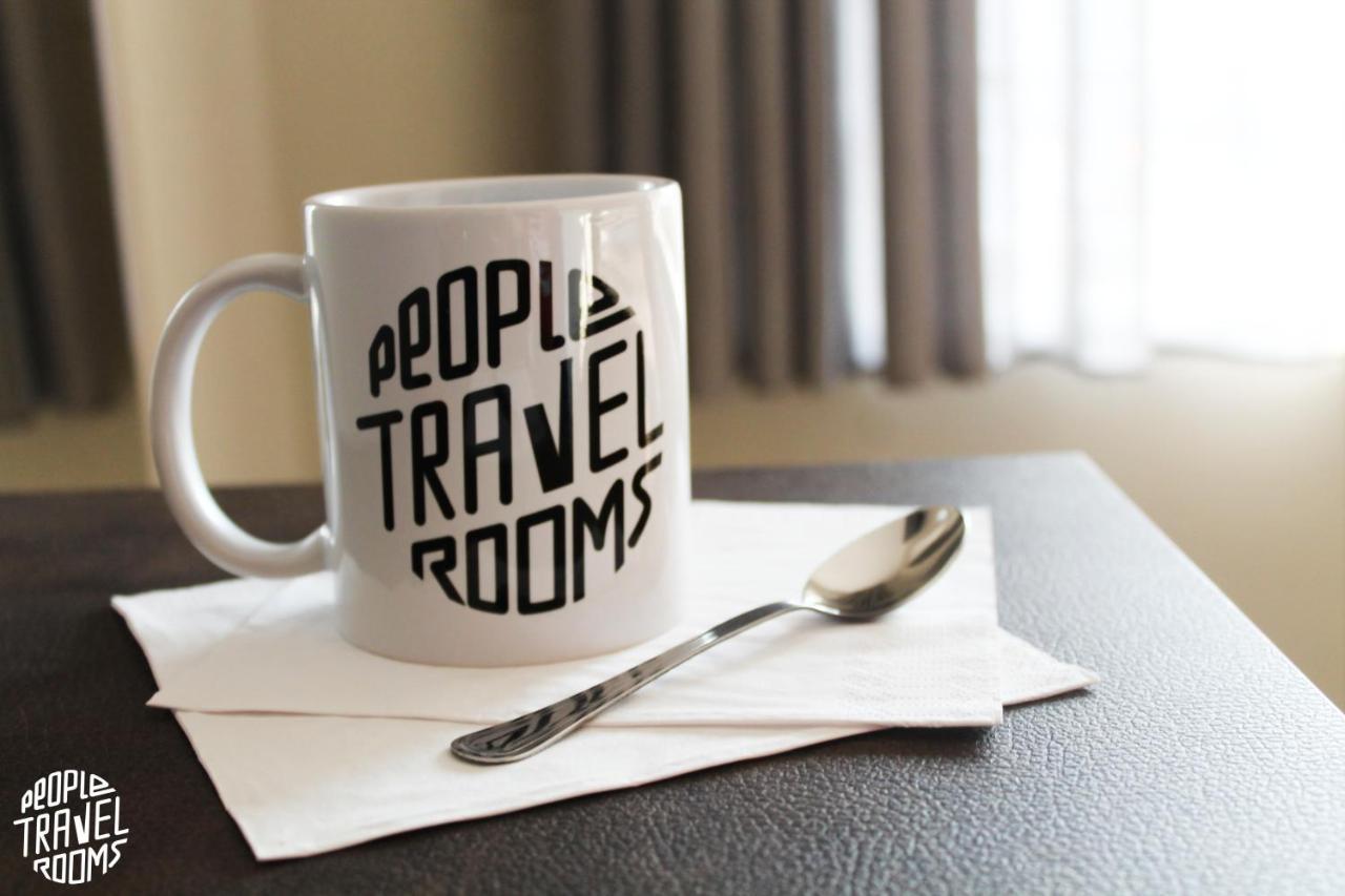 People Travel Rooms ボローニャ エクステリア 写真